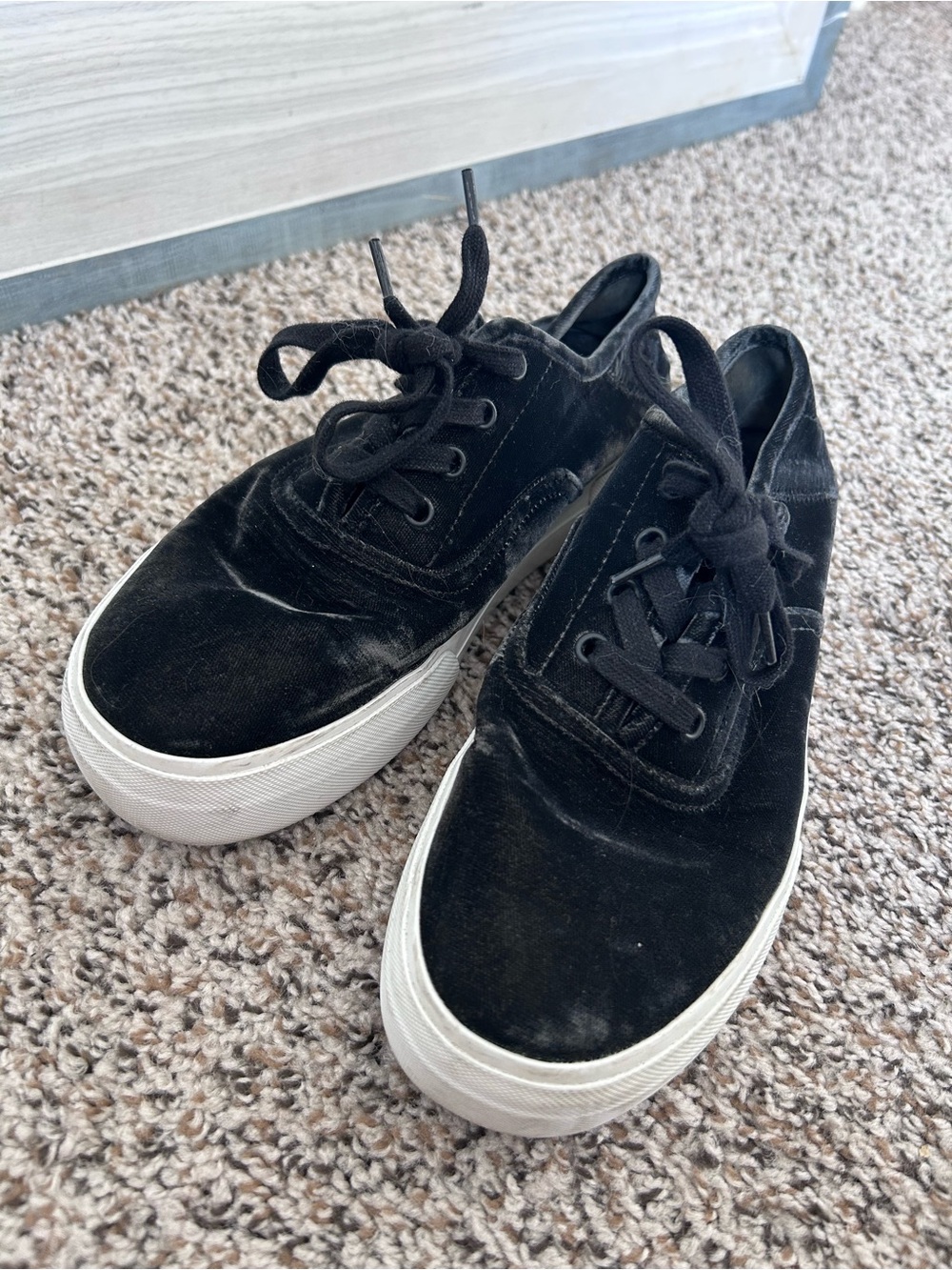 Vince Velvet platform sneakers